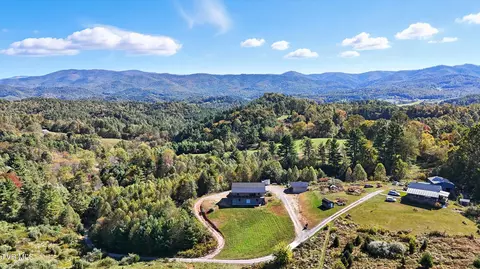 1099 Deer Run Road Mountain City Tn 37683, Mountain City, TN 37683