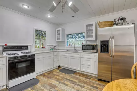 Kitchen - 3652 Horton Ford Road Eidson Tn 37731, Eidson, TN 37731 photo 3 of 5