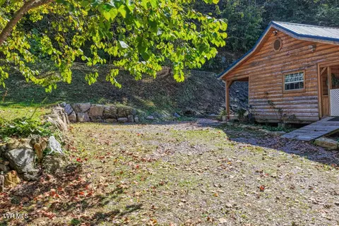 Exterior - 3652 Horton Ford Road Eidson Tn 37731, Eidson, TN 37731 photo 15 of 24