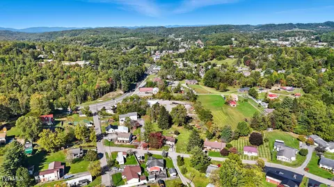 View/Area - 208 SE Grandview Drive Wise Va 24293, Wise, VA 24293 photo 5 of 6