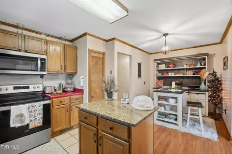Kitchen - 208 SE Grandview Drive Wise Va 24293, Wise, VA 24293 photo 3 of 3
