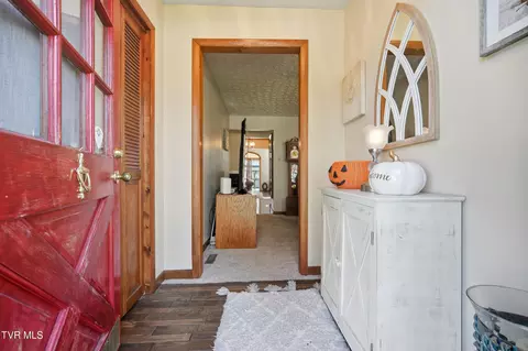 Entry Way - 208 SE Grandview Drive Wise Va 24293, Wise, VA 24293 photo 1 of 2