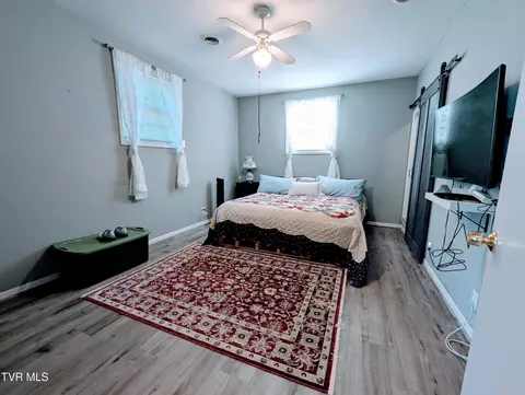 Bedroom - 100 Casey Jones Road Erwin Tn 37650, Erwin, TN 37650 photo 5 of 8
