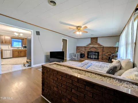 Living - 100 Casey Jones Road Erwin Tn 37650, Erwin, TN 37650 photo 1 of 1