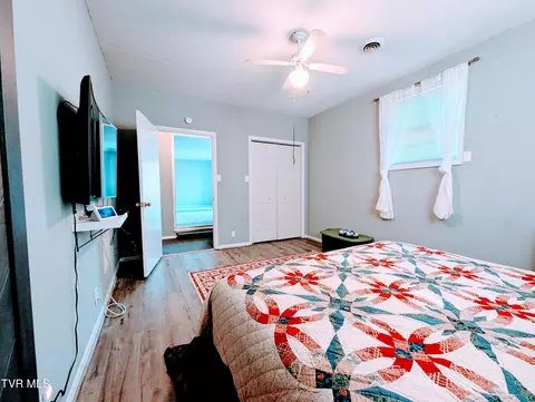 Bedroom - 100 Casey Jones Road Erwin Tn 37650, Erwin, TN 37650 photo 7 of 8
