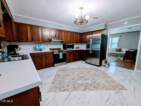 Kitchen - 100 Casey Jones Road Erwin Tn 37650, Erwin, TN 37650 photo 2 of 5