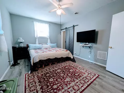 Bedroom - 100 Casey Jones Road Erwin Tn 37650, Erwin, TN 37650 photo 6 of 8