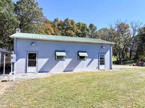 745 Sinking Springs Midway Tn 37809, Midway, TN 37809
