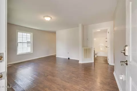 Other - 714 E Maple Street Johnson City Tn 37601, Johnson City, TN 37601 photo 2 of 6
