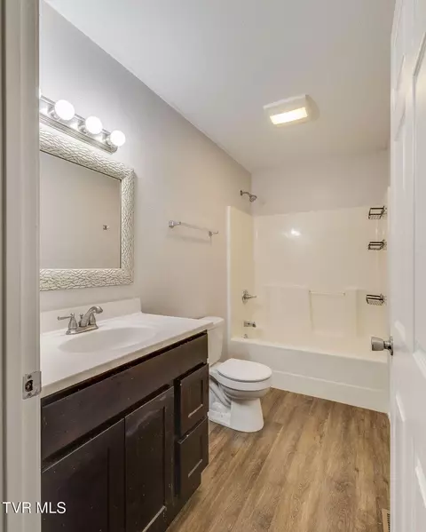 Bath - 714 E Maple Street Johnson City Tn 37601, Johnson City, TN 37601 photo 1 of 1