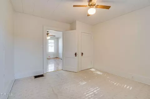 219 Clinchfield Avenue Erwin Tn 37650, Erwin, TN 37650 photo 15