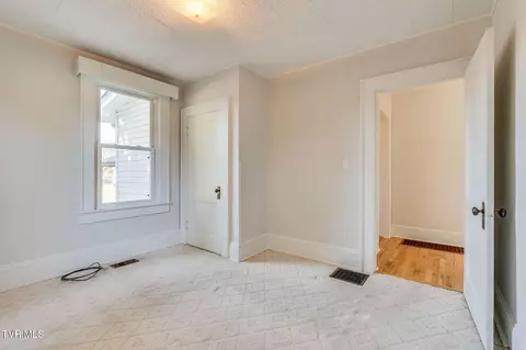 219 Clinchfield Avenue Erwin Tn 37650, Erwin, TN 37650 photo 18