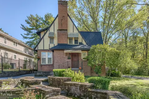 1125 Cedar Place Johnson City Tn 37604, Johnson City, TN 37604