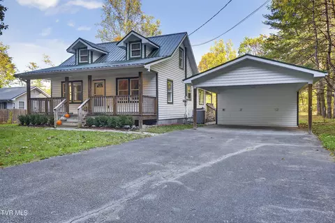 844 S Beaver Dam Avenue Damascus Va 24236, Damascus, VA 24236