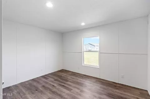 Bedroom - 395 Ebenezer Loop Chuckey Tn 37641, Chuckey, TN 37641 photo 6 of 7