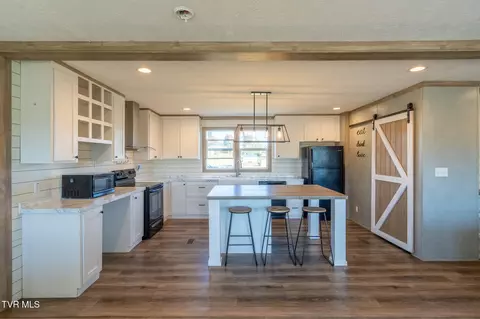 Kitchen - 395 Ebenezer Loop Chuckey Tn 37641, Chuckey, TN 37641 photo 1 of 3