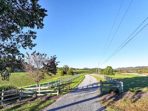 290 Roaring Fork Road Greeneville Tn 37745, Greeneville, TN 37745 photo 5