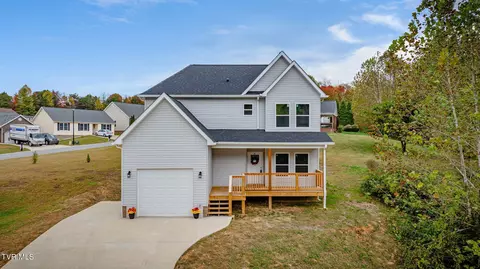 215 Brighton Place Bristol Tn 37620, Bristol, TN 37620