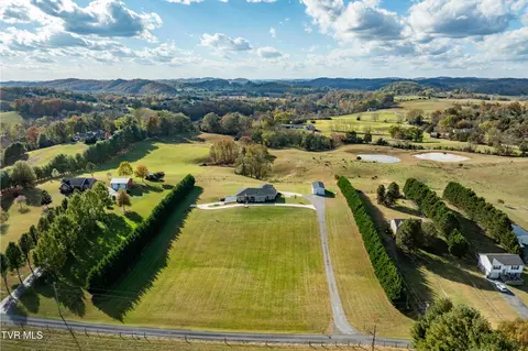 386 Andy Cole Road Bluff City Tn 37618, Bluff City, TN 37618