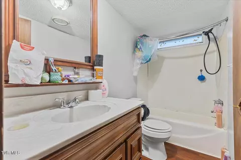 Bath - 1104 Rittertown Road Hampton Tn 37658, Hampton, TN 37658 photo 4 of 4