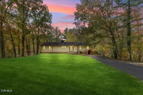 133 Hickory Hollow Road Elizabethton Tn 37643, Elizabethton, TN 37643