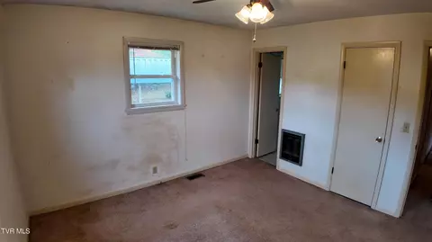 Bedroom - 111 Myrtle Avenue Erwin Tn 37650, Erwin, TN 37650 photo 2 of 12