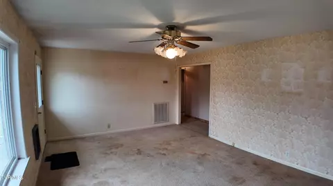 Living - 111 Myrtle Avenue Erwin Tn 37650, Erwin, TN 37650 photo 6 of 10