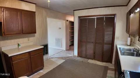 Other - 111 Myrtle Avenue Erwin Tn 37650, Erwin, TN 37650 photo 12 of 17