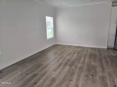 2204 Oak Street Gray Tn 37615, Gray, TN 37615 photo 4