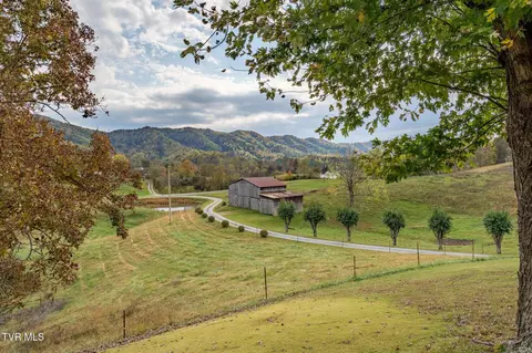 Exterior - 348 Clinch Valley Road Eidson Tn 37731, Eidson, TN 37731 photo 18 of 37