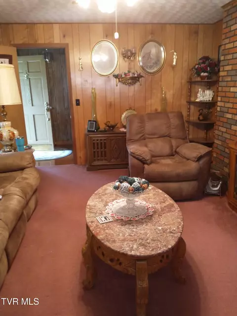 Living - 348 Clinch Valley Road Eidson Tn 37731, Eidson, TN 37731 photo 3 of 3