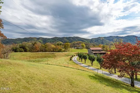 Exterior - 348 Clinch Valley Road Eidson Tn 37731, Eidson, TN 37731 photo 15 of 37