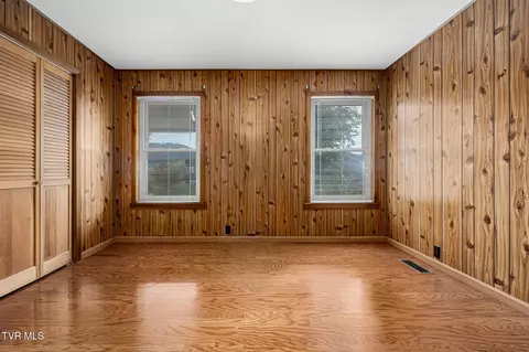 Bedroom - 348 Clinch Valley Road Eidson Tn 37731, Eidson, TN 37731 photo 2 of 4