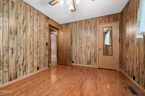 Bedroom - 348 Clinch Valley Road Eidson Tn 37731, Eidson, TN 37731 photo 1 of 4