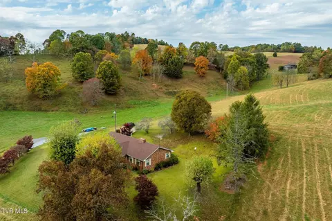 Exterior - 348 Clinch Valley Road Eidson Tn 37731, Eidson, TN 37731 photo 6 of 37