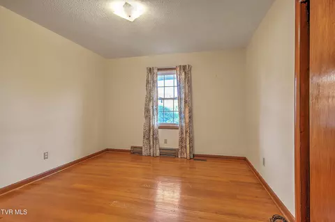 2402 Circleview Drive Johnson City Tn 37604, Johnson City, TN 37604 photo 9
