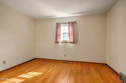 2402 Circleview Drive Johnson City Tn 37604, Johnson City, TN 37604 photo 17
