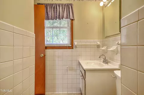 2402 Circleview Drive Johnson City Tn 37604, Johnson City, TN 37604 photo 21
