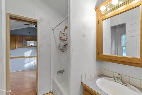 202 Tweed Road Limestone Tn 37681, Limestone, TN 37681 photo 16