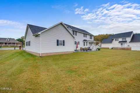 Exterior - 511 Old Stage Road Erwin Tn 37650, Erwin, TN 37650 photo 4 of 8