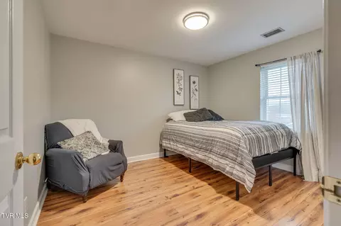 Bedroom - 511 Old Stage Road Erwin Tn 37650, Erwin, TN 37650 photo 4 of 9