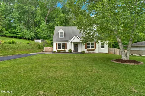 112 Maplelawn Drive Bristol Tn 37620, Bristol, TN 37620