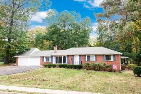 904 Forest Avenue Johnson City Tn 37601, Johnson City, TN 37601