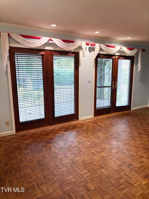 904 Forest Avenue Johnson City Tn 37601, Johnson City, TN 37601 photo 29