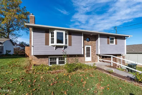 145 Village Lane Johnson City Tn 37615, Johnson City, TN 37615