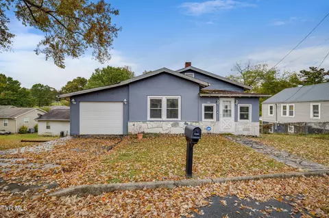 1614 Burgie St Elizabethton Tn 37643, Elizabethton, TN 37643