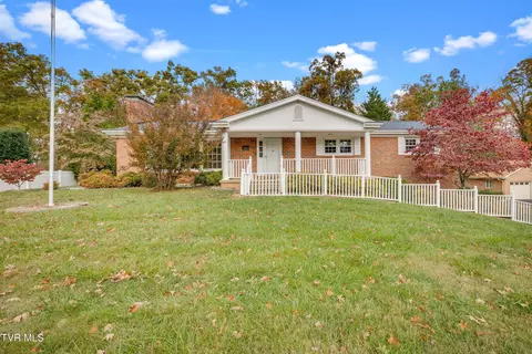 2460 Wildwood Drive Kingsport Tn 37660, Kingsport, TN 37660