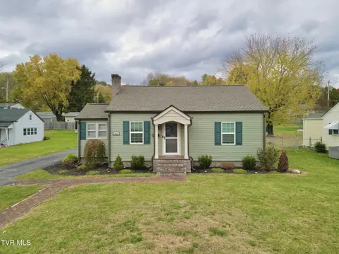 904 Walker Street Elizabethton Tn 37643, Elizabethton, TN 37643