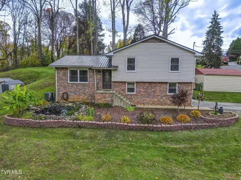 304 Deerfield Drive Bristol Tn 37620, Bristol, TN 37620