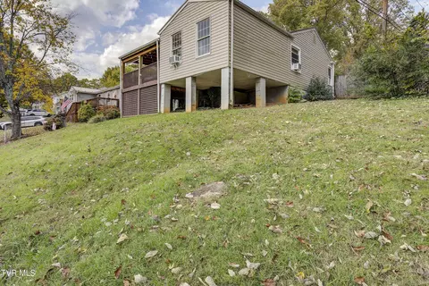 2012 Woodbine Street Kingsport Tn 37660, Kingsport, TN 37660